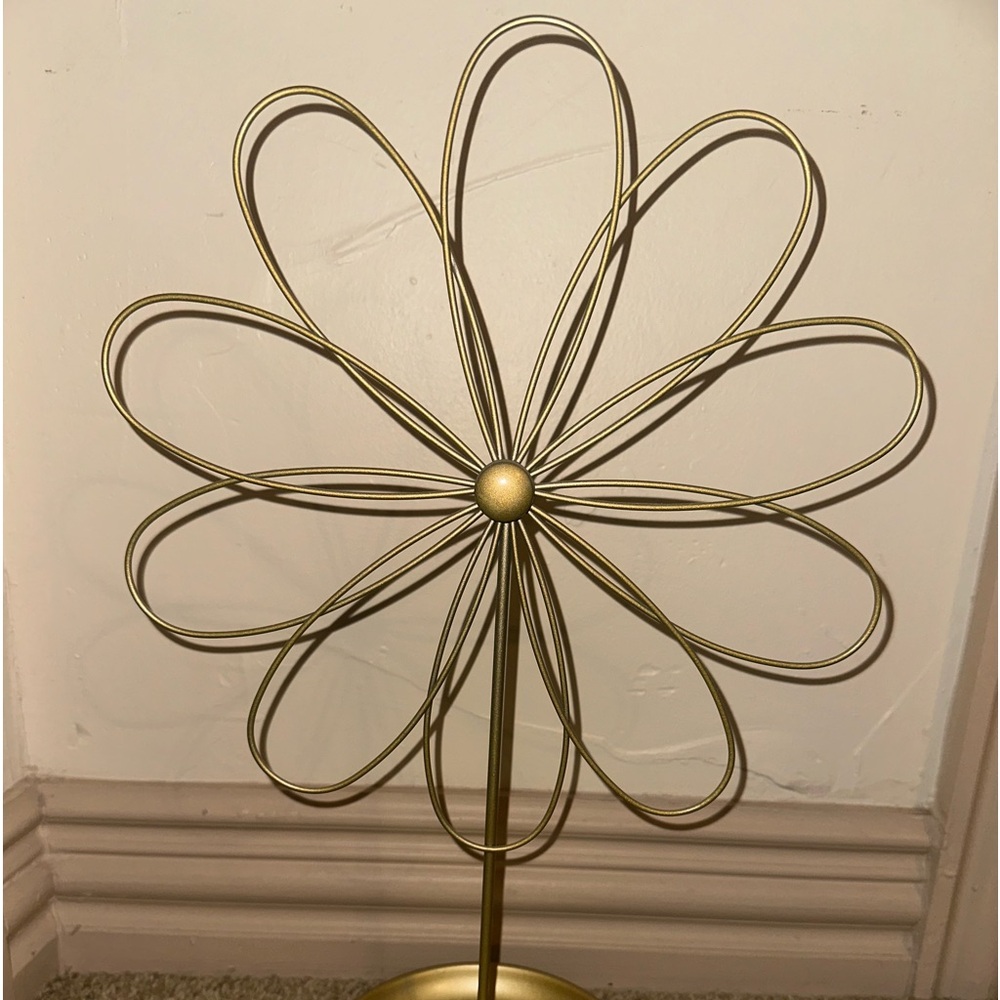 Gold Flower Photo Holder and Room Organizer